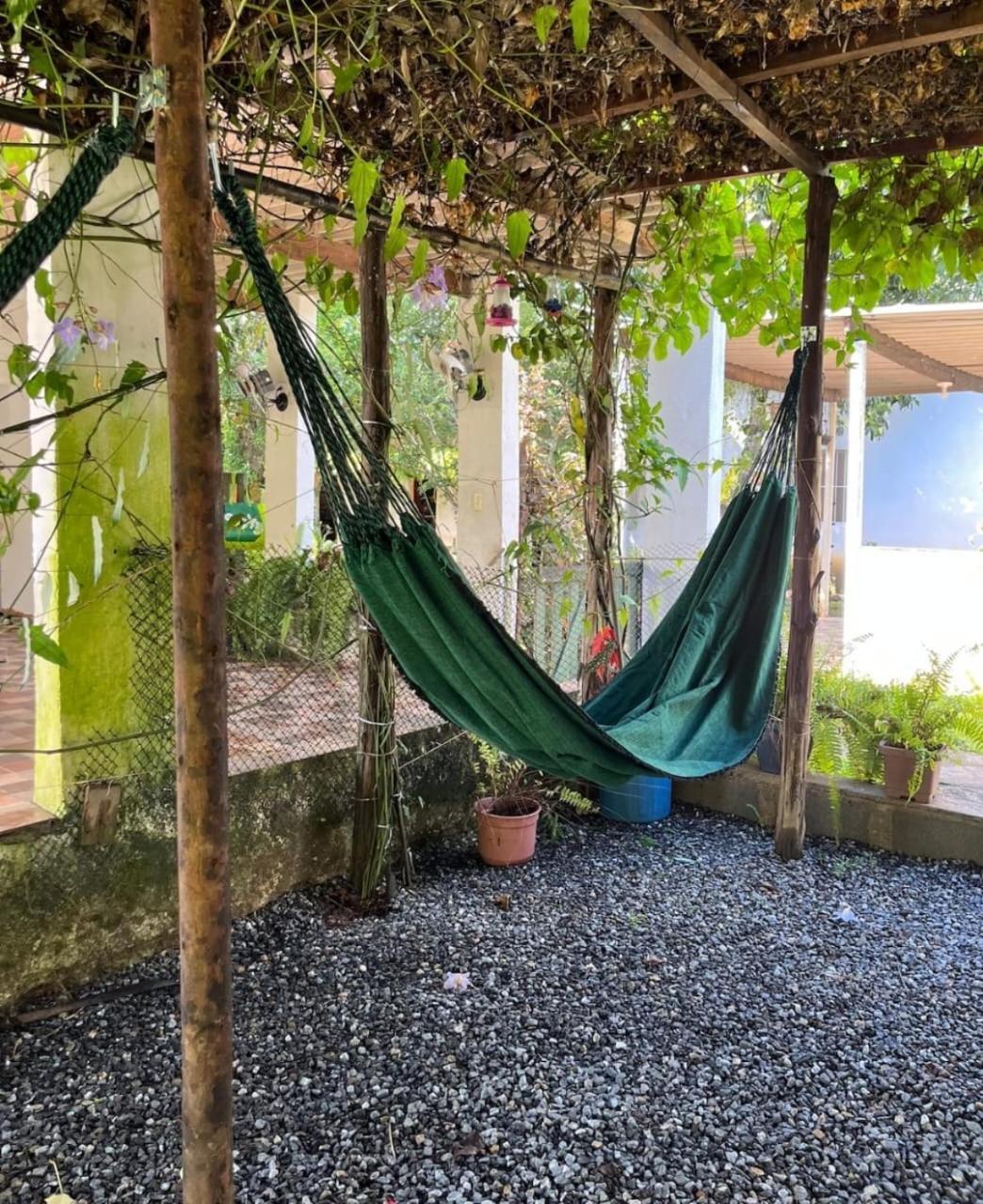 Chacara Completa Com Piscina ,2 Quartos, 20 Pessoas Itariri Exterior photo