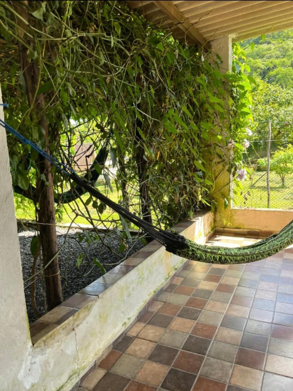 Chacara Completa Com Piscina ,2 Quartos, 20 Pessoas Itariri Exterior photo