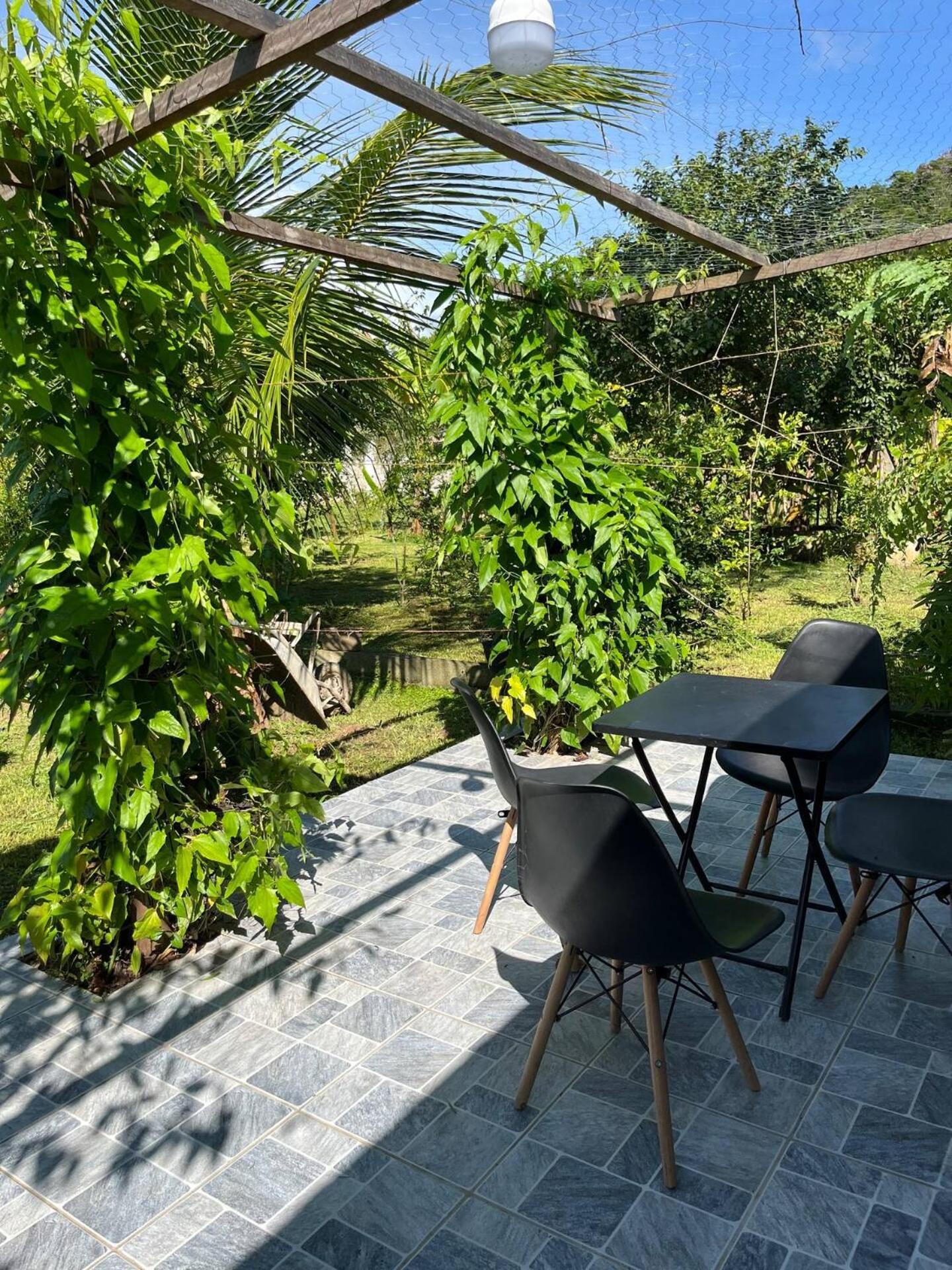Chacara Completa Com Piscina ,2 Quartos, 20 Pessoas Itariri Exterior photo